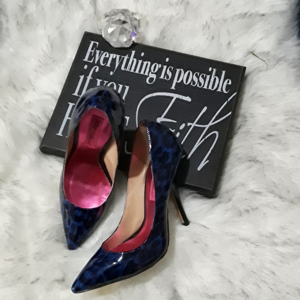 💖BETSEY JOHNSON HEELS💖